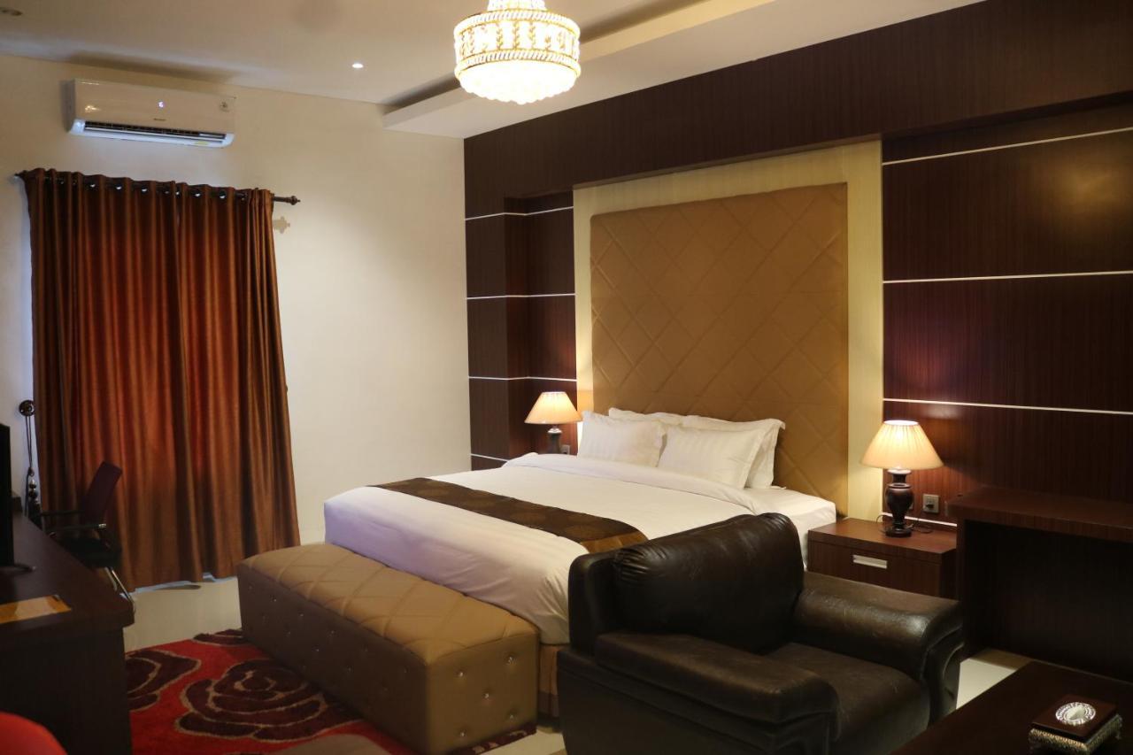 Singapore City Hotel Batu Bara Sungaibalai Exterior foto