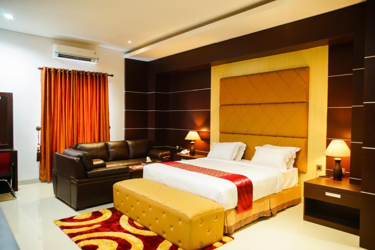 Singapore City Hotel Batu Bara Sungaibalai Exterior foto