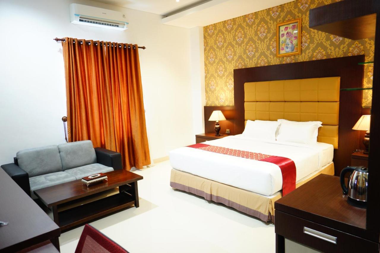 Singapore City Hotel Batu Bara Sungaibalai Exterior foto